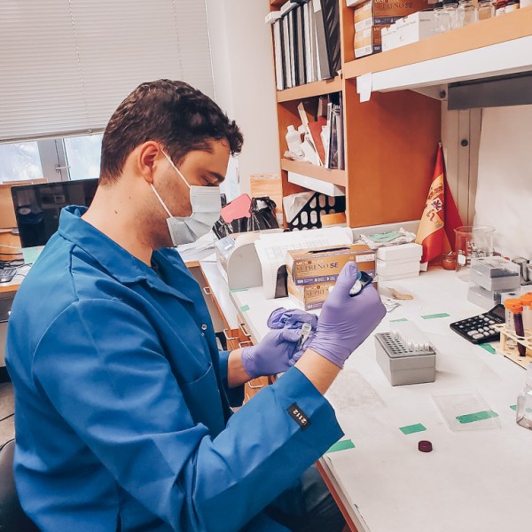 Nuevo estudio del Dr. López: Las infecciones infantiles graves pueden aumentar el riesgo de autismo